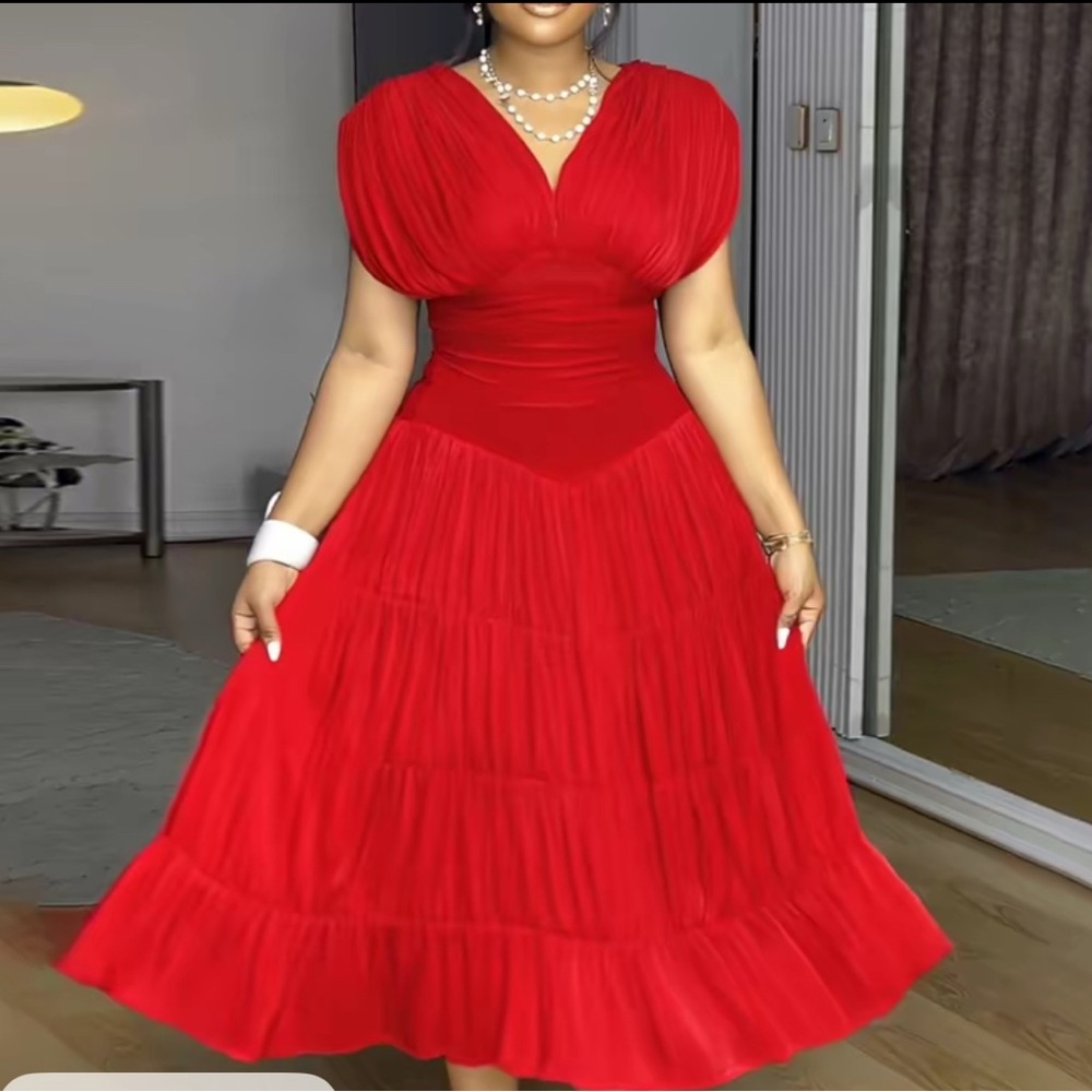 Elegant Red Pleated Midi Dress
